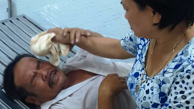 Ông Xuân đang điều trị tại bệnh viện. Ông Xuân đang điều trị tại bệnh viện.