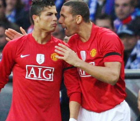 Rio và Ronaldo từng kề vai sát cánh nhiều năm tại Manchester United. Rio và Ronaldo từng kề vai sát cánh nhiều năm tại Manchester United.