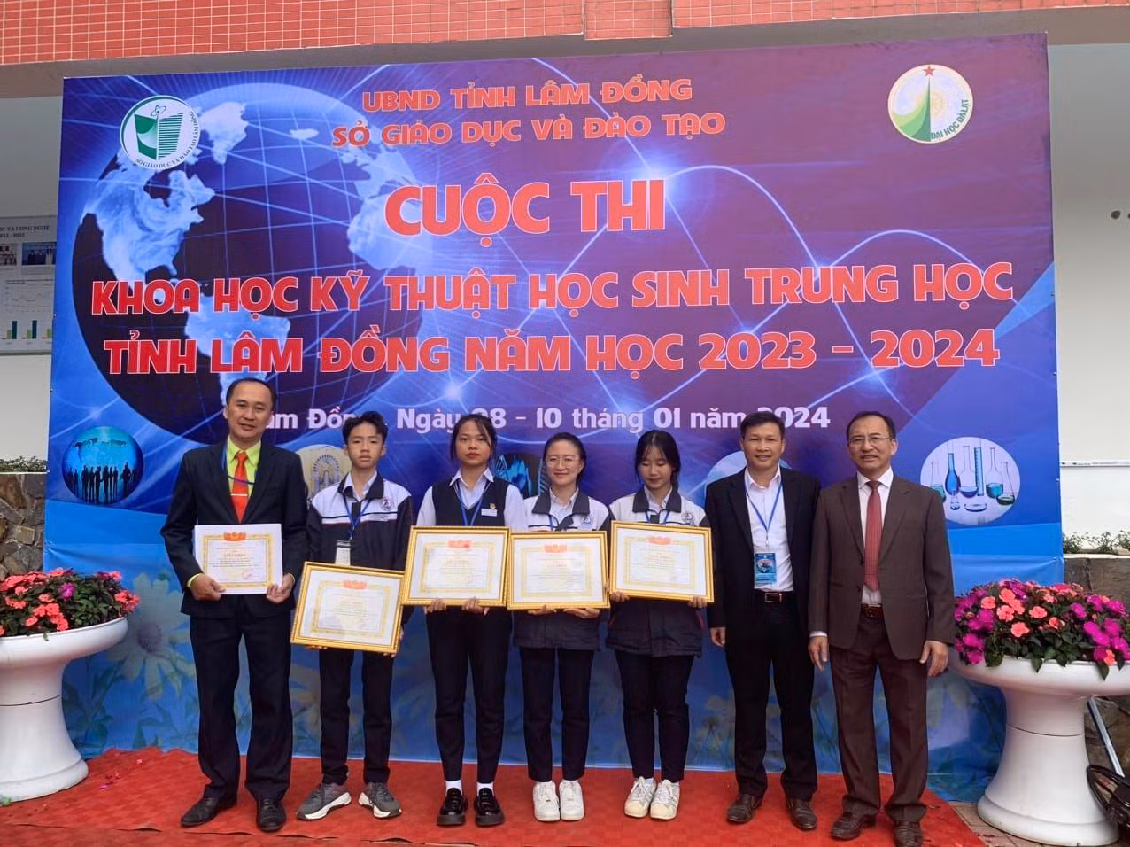 tuấn.jpg