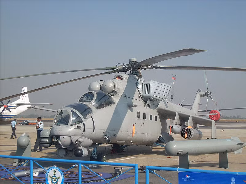 Trực thăng Mil Mi-35 Hind Akbar. Trực thăng Mil Mi-35 Hind Akbar.