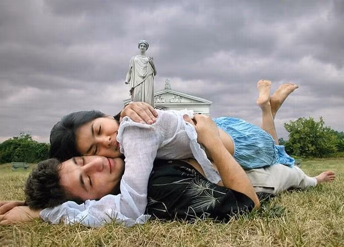 Những nụ hôn lãng mạn trên phố phường Moscow ảnh 17