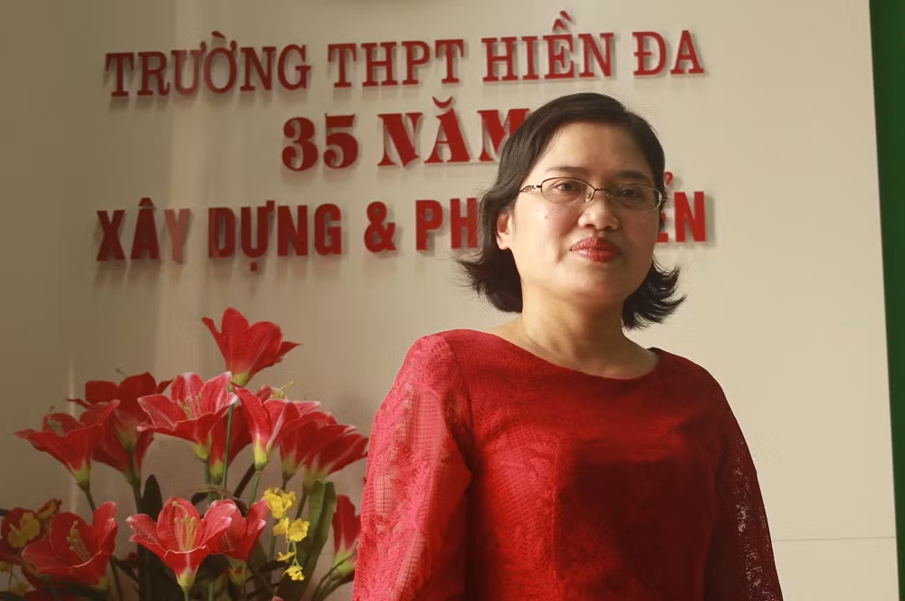 Giáo viên chủ nhiệm nhiều lúc phải như người chị, người mẹ của học sinh!