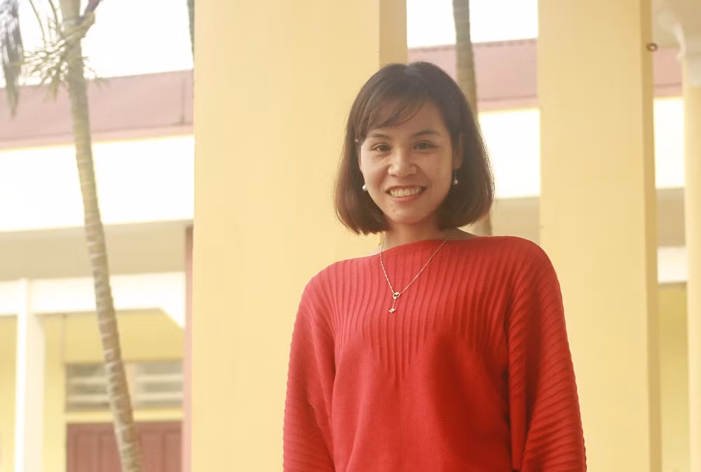 Cô giáo Hoàng Thị Thúy Nga (ảnh Trinh Phúc). Cô giáo Hoàng Thị Thúy Nga (ảnh Trinh Phúc).