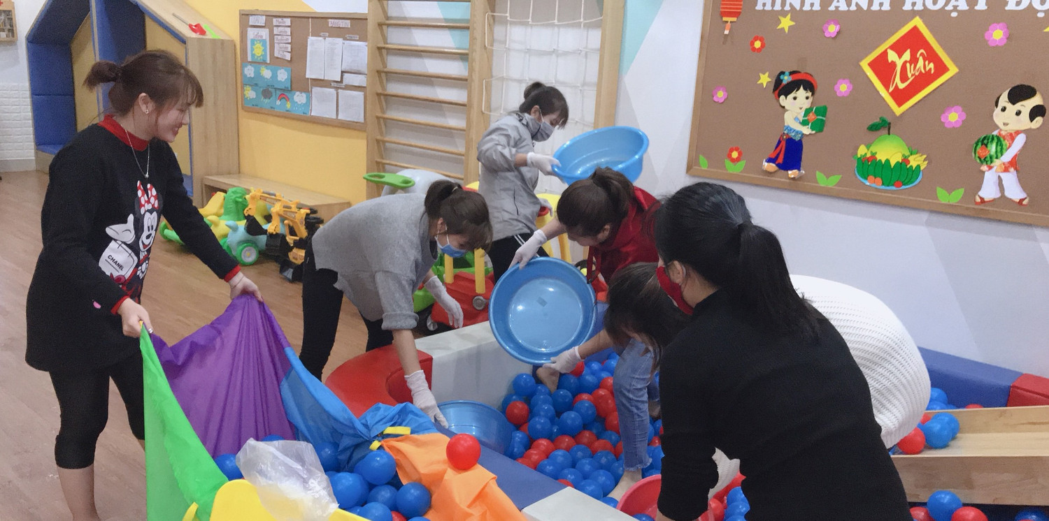Gánh nặng chi phí hoạt động, không có nguồn thu nên giáo viên ở các trường mầm non tư thục bị giảm lương, không lương (ảnh chỉ mang tính chất minh họa - nguồn Cơ sở giáo dục tư thục Bé Thông Minh). Gánh nặng chi phí hoạt động, không có nguồn thu nên giáo viên ở các trường mầm non tư thục bị giảm lương, không lương (ảnh chỉ mang tính chất minh họa - nguồn Cơ sở giáo dục tư thục Bé Thông Minh).