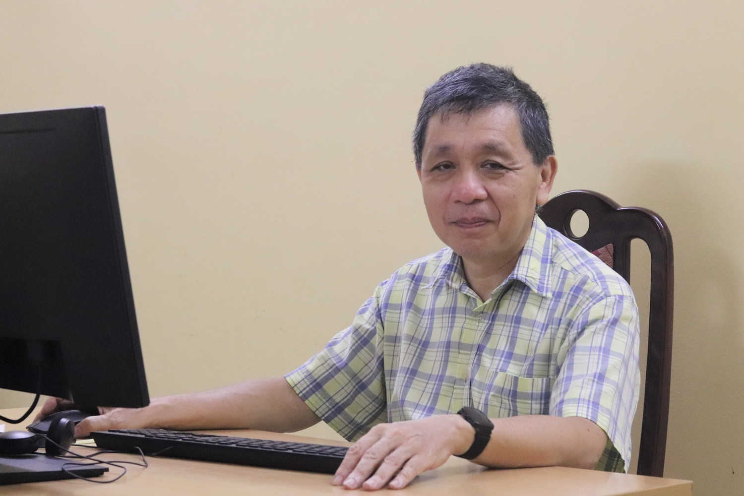 Theo Tiến sĩ Lê Đông Phương - Cán bộ Viện Khoa học giáo dục Việt Nam. Ảnh: Ngân Chi. Theo Tiến sĩ Lê Đông Phương - Cán bộ Viện Khoa học giáo dục Việt Nam. Ảnh: Ngân Chi.