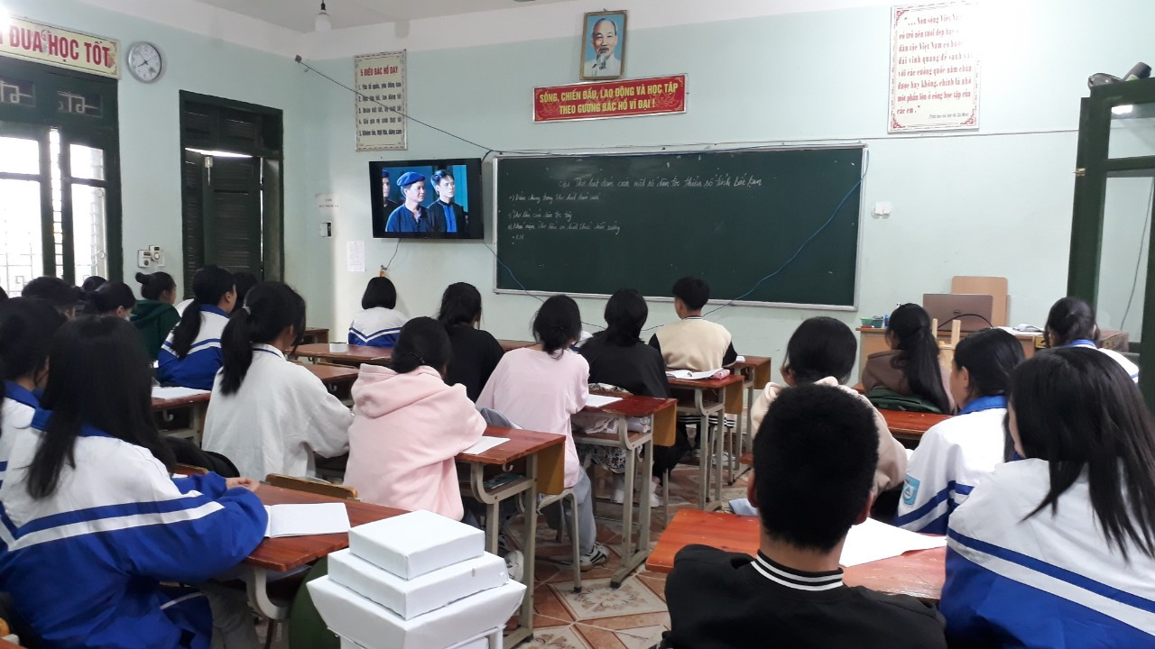 Học sinh Trường Trung học phổ thông Ngân Sơn trong giờ Giáo dục địa phương. Ảnh: NVCC. Học sinh Trường Trung học phổ thông Ngân Sơn trong giờ Giáo dục địa phương. Ảnh: NVCC.