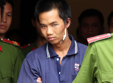 Tên Đặng Trần Hoài, hung thủ gây ra vụ án mạng và hiếp dâm tại Cổ Đông, Sơn Tây bị bắt giữ Tên Đặng Trần Hoài, hung thủ gây ra vụ án mạng và hiếp dâm tại Cổ Đông, Sơn Tây bị bắt giữ