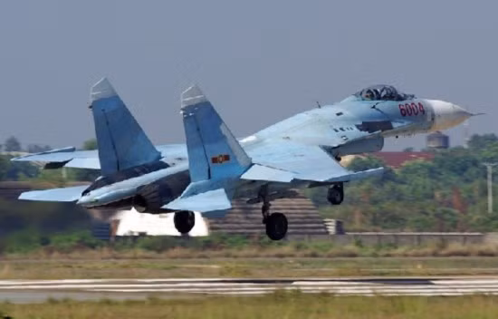 Máy bay chiến đấu Su-27SK của Không quân Việt Nam Máy bay chiến đấu Su-27SK của Không quân Việt Nam
