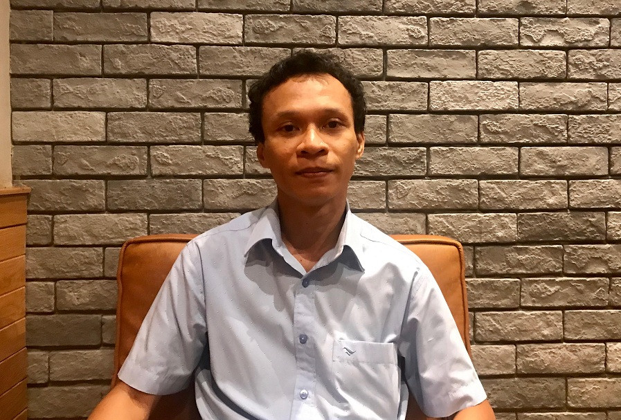 Thạc sĩ Lưu Đức Quang chỉ ra hàng loạt vấn đề bất thường khi xét xử dẫn tới sự sai lệch của bản án, trong khi trên thực tế được xác lập là Tập đoàn FLC có nợ Tập đoàn Hòa Bình trong nhiều năm nhưng tìm các lý do để không trả. ảnh: Nguyễn Nguyễn. Thạc sĩ Lưu Đức Quang chỉ ra hàng loạt vấn đề bất thường khi xét xử dẫn tới sự sai lệch của bản án, trong khi trên thực tế được xác lập là Tập đoàn FLC có nợ Tập đoàn Hòa Bình trong nhiều năm nhưng tìm các lý do để không trả. ảnh: Nguyễn Nguyễn.