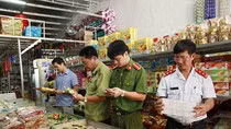 Nhiều cơ sở kinh doanh vẫn âm thầm đầu độc người tiêu dùng ảnh 2 Nhiều cơ sở kinh doanh vẫn âm thầm đầu độc người tiêu dùng ảnh 2