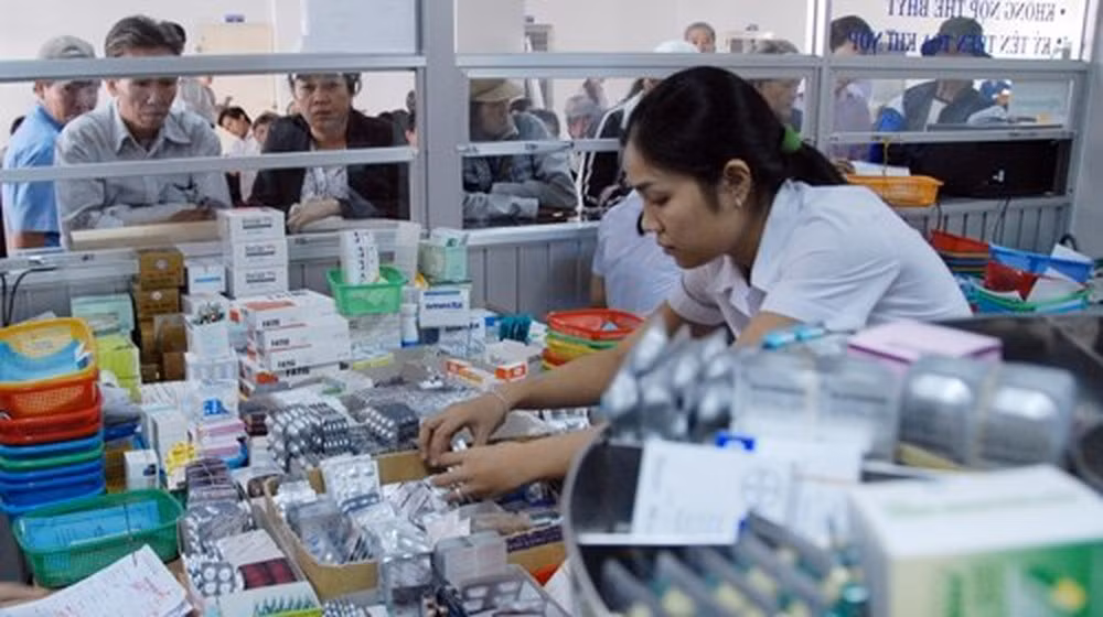 Việc ứng dụng công nghệ thông tin trong cung ứng thuốc giúp chặn đứng thuốc giả hoành hành.