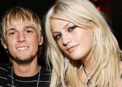 Cái chết không rõ nguyên nhân của em cái Aaron Carter, Leslie Carter ngày 1/2 vừa qua đã khiến cho không ít người phải bàng hoàng và tiếc nuối. Tuy nhiên mới đây, gia đình và bạn bè của cô tiết lộ rằng nguyên nhân cái chết là do những toa thuốc mà cô sử dụng.