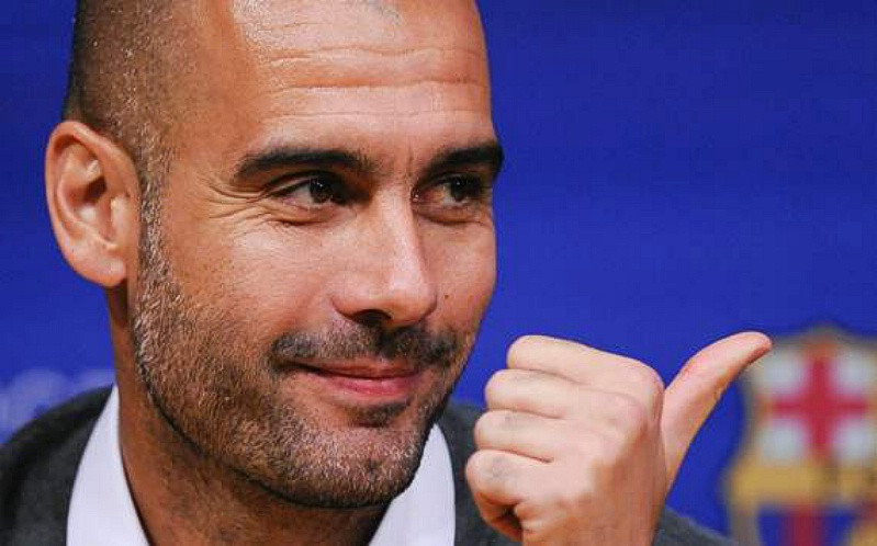 Guardiola đang tận hưởng 1 năm nghỉ ngơi sau khi rời Barcelona cuối mùa giải trước. Trong thời gian từ đó tới nay ông đã liên tục được liên hệ với một loạt các CLB từ Anh và Italia, tuy nhiên Guardiola khẳng định ông đang cùng gia đình sống ở New York và sẽ không sớm trở lại cho đến khi 1 năm kết thúc.