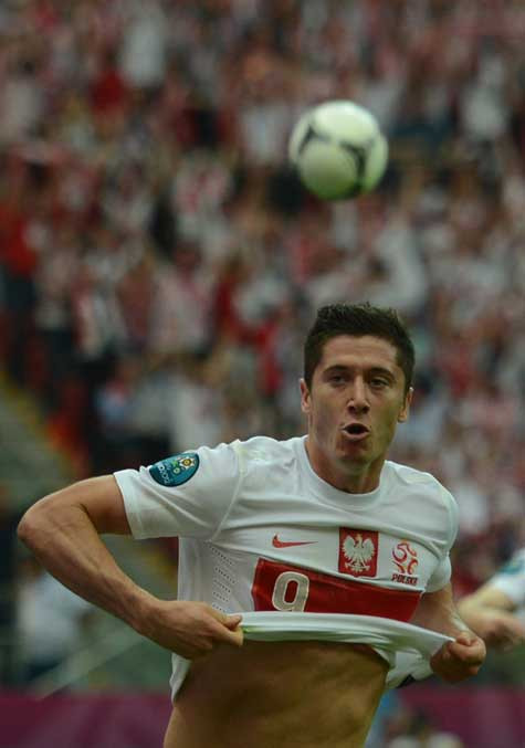 Lewandowski mở tỷ số cho Ba Lan Lewandowski mở tỷ số cho Ba Lan