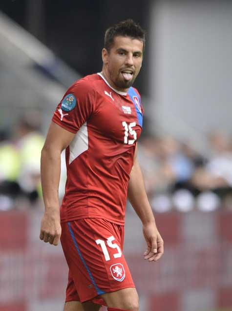 Liệu Milan Baros sẽ ghi tên lên bảng tỷ số?