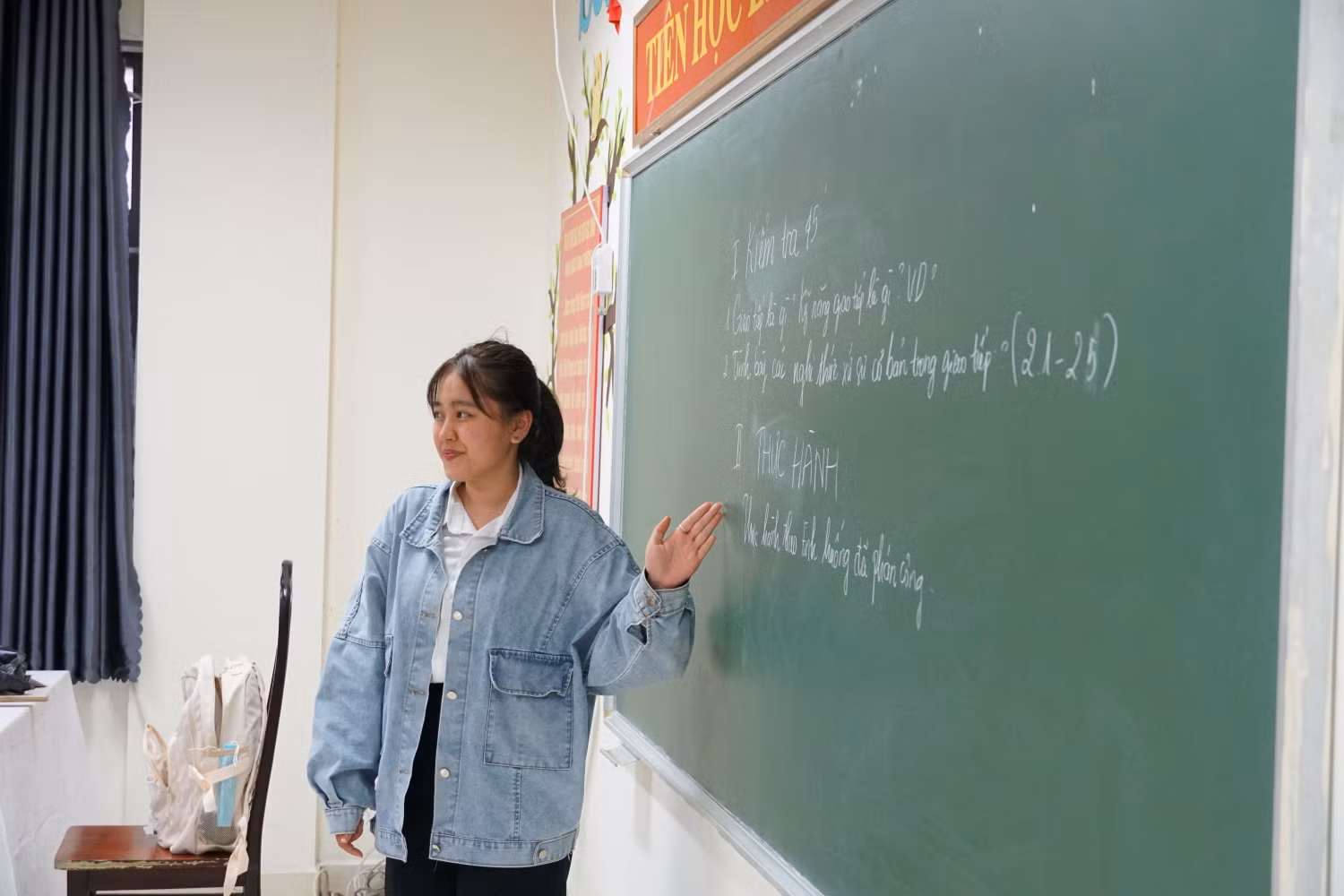Các cơ sở giáo dục nghề nghiệp trên địa bàn tỉnh Quảng Ninh đã tổ chức tập huấn công tác cập nhập sử dụng phần mềm quản lý cho cán bộ, giáo viên (Ảnh minh hoạ: Phạm Linh) Các cơ sở giáo dục nghề nghiệp trên địa bàn tỉnh Quảng Ninh đã tổ chức tập huấn công tác cập nhập sử dụng phần mềm quản lý cho cán bộ, giáo viên (Ảnh minh hoạ: Phạm Linh)