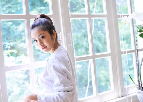 Hầu như người ta rất ít khi thấy Tăng Thanh Hà trang điểm đậm đà, cầu kỳ hay lòe loẹt...