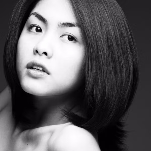 ... một đôi mắt "biết nói"...