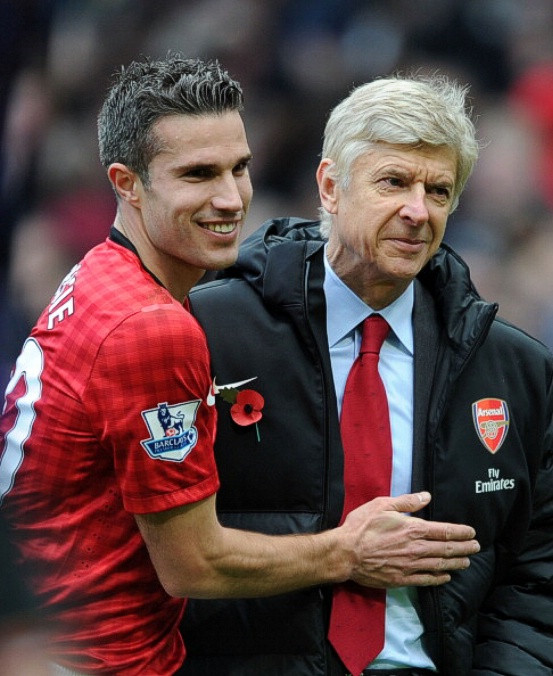 Người mở tỷ số, Robin Van Persie, thì coi đây là một ngày đặc biệt vì anh đã ghi bàn vào lưới đội bóng cũ. “Tôi đã chơi 8 năm ở đó và tôn trọng mọi người, và đây là lần đầu tiên đối đầu với những đồng đội cũ. Vì thế việc ghi được bàn thắng thật sự có ý nghĩa”.