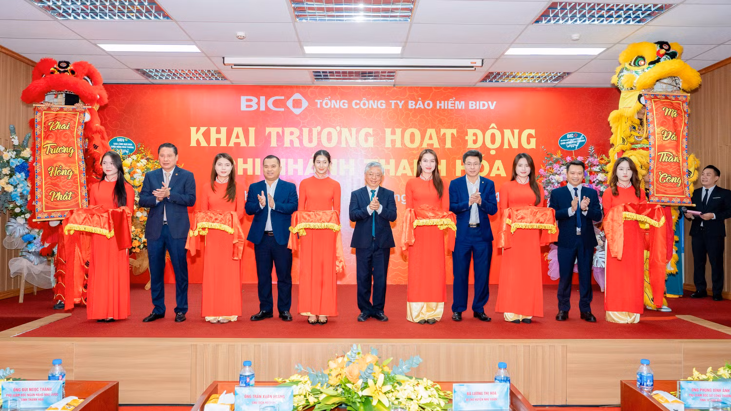 Nghi lễ cắt băng khai trương BIC Thanh Hóa.jpg