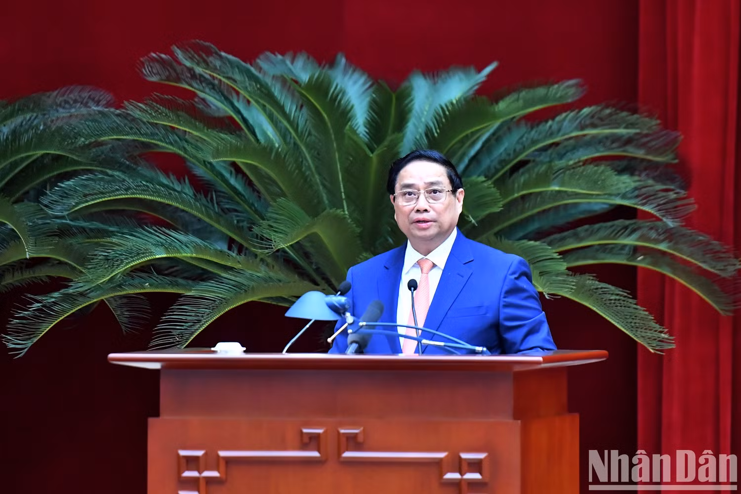 Thủ tướng Chính phủ Phạm Minh Chính điều hành phiên khai mạc hội nghị.