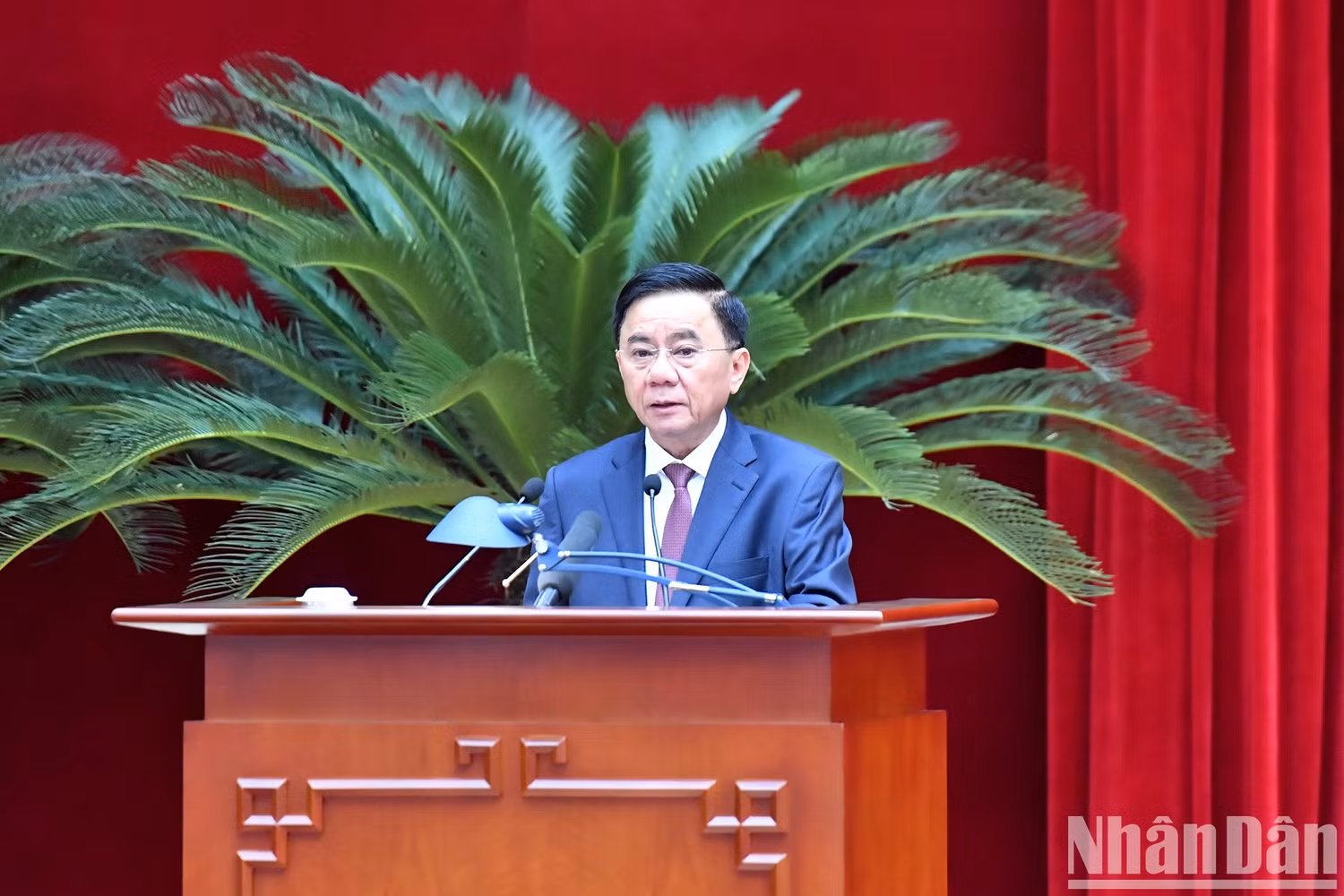 Thường trực Ban Bí thư, Chủ nhiệm Ủy ban Kiểm tra Trung ương Trần Cẩm Tú phát biểu tại phiên khai mạc hội nghị.