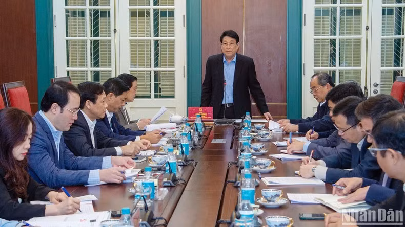 Toàn cảnh buổi làm việc.