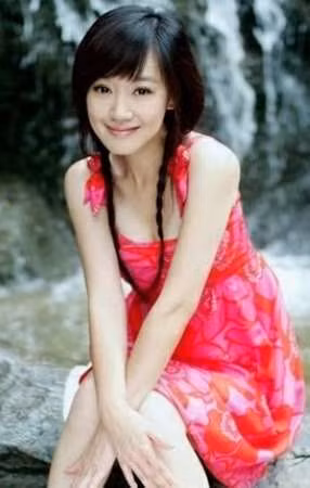 Tiết Giai Ngưng.