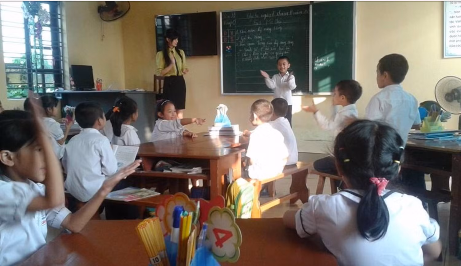 Một tiết học kỹ năng sống học sinh tham gia sôi nổi ở Hải Dương (nguồn apolloedu.vn)