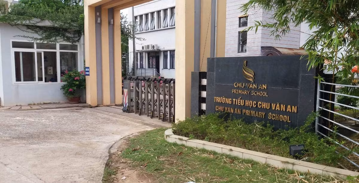 Nhiều giáo viên trong hệ thống giáo dục Chu Văn An phải ký một bản hợp đồng lao động "oái ăm" và bị giữ bằng cấp. Ảnh: NP