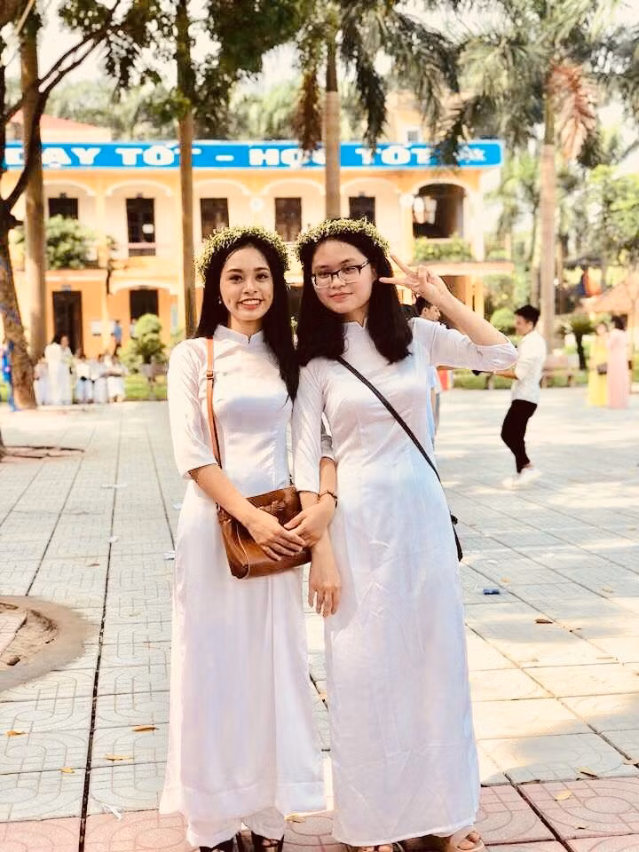 Trà My đã có một tuổi học trò rất chi là đẹp ở mái trường trung học phổ thông Hồng Thái, huyện Đan Phương, thành phố Hà Nội (ảnh do nhân vật cung cấp).