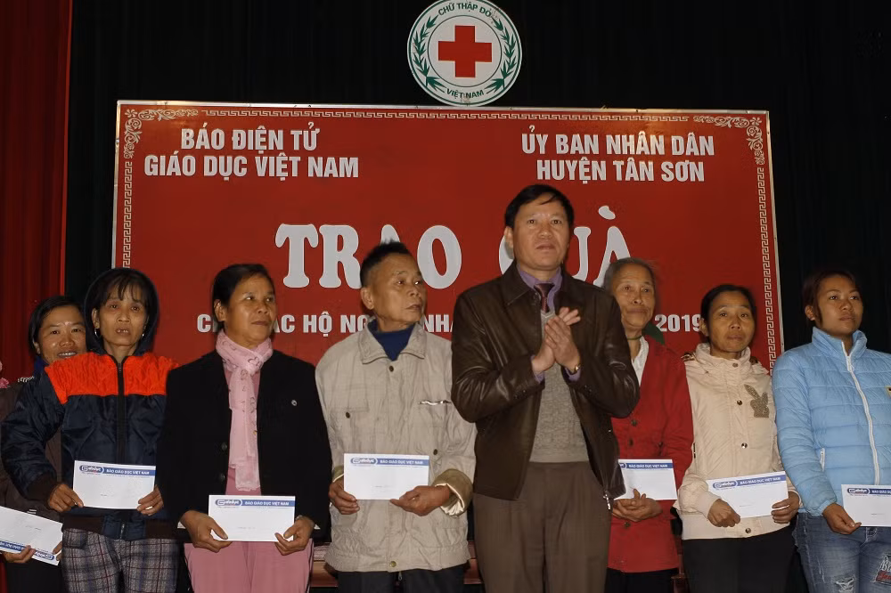 Ông Vũ Tiến Bắc, Phó Chủ tịch Ủy ban nhân dân huyện Tân Sơn, Phú Thọ (ảnh Trinh Phúc). Ông Vũ Tiến Bắc, Phó Chủ tịch Ủy ban nhân dân huyện Tân Sơn, Phú Thọ (ảnh Trinh Phúc).