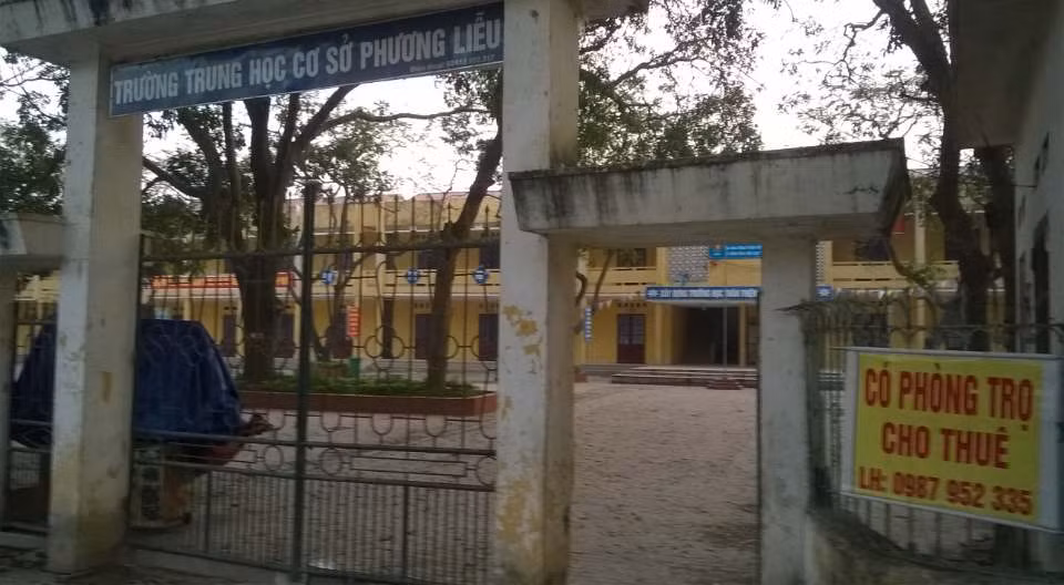 Dù bị kết luận tham ô, tham nhũng số tiền gần 100 triệu đồng, nhưng ông Nguyễn Văn Huy vẫn giữ chức Hiệu trưởng Trường trung học cơ sở Phương Liễu (Quế Võ, Bắc Ninh). Ảnh: NVCC Dù bị kết luận tham ô, tham nhũng số tiền gần 100 triệu đồng, nhưng ông Nguyễn Văn Huy vẫn giữ chức Hiệu trưởng Trường trung học cơ sở Phương Liễu (Quế Võ, Bắc Ninh). Ảnh: NVCC