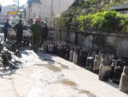 Nỗi đau và sự mất mát từ những vụ cháy nổ gas ảnh 1