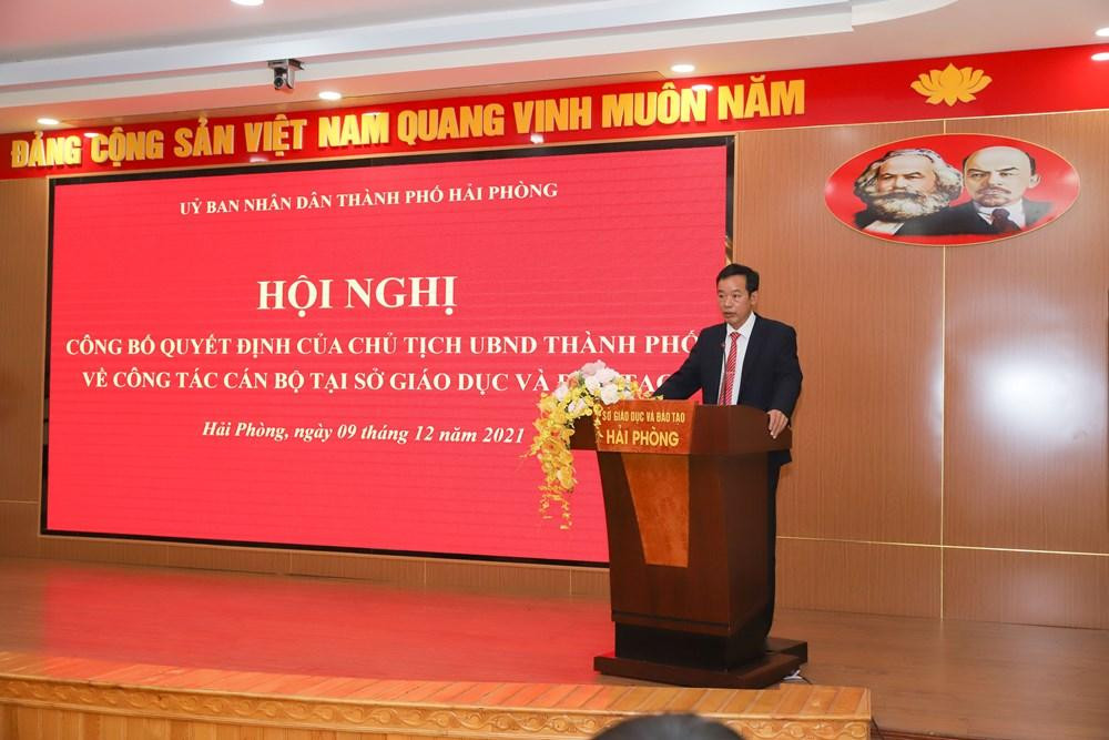Tân Phó Giám đốc Sở Giáo dục và Đào tạo phát biểu nhận nhiệm vụ (Ảnh: CTTĐT)
