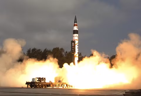 Vụ phóng tên lửa Agni-V của Ấn Độ ngày 19/4. Vụ phóng tên lửa Agni-V của Ấn Độ ngày 19/4.