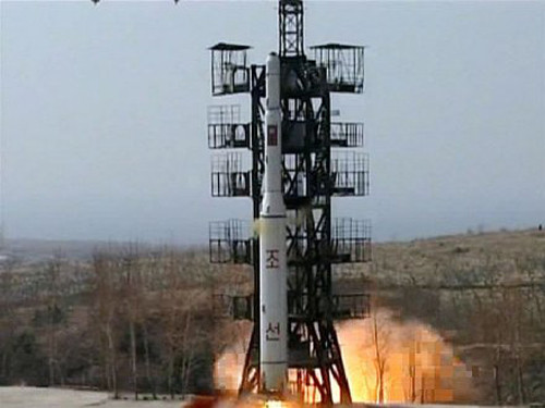 Triều Tiên mô tả đây là một "thiết bị nhận dữ liệu vệ tinh địa tĩnh khí tượng tiên tiến". Triều Tiên mô tả đây là một "thiết bị nhận dữ liệu vệ tinh địa tĩnh khí tượng tiên tiến".