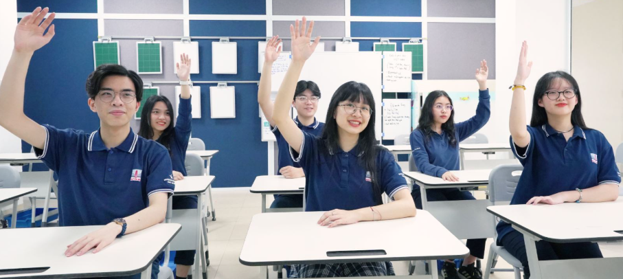 Học sinh Trường Trung học cơ sở và Trung học phổ thông Nguyễn Siêu (Hà Nội). Ảnh: website trường.