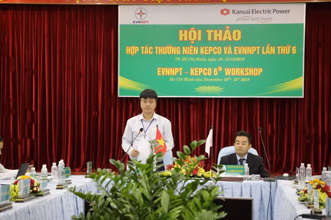 Ông Lưu Việt Tiến - Phó Tổng Giám đốc EVNNPT và ông Yoshiyuki Sugita - Giám đốc bộ phận kinh doanh và hợp tác quốc tế KEPCO đồng chủ trì hội thảo. Ông Lưu Việt Tiến - Phó Tổng Giám đốc EVNNPT và ông Yoshiyuki Sugita - Giám đốc bộ phận kinh doanh và hợp tác quốc tế KEPCO đồng chủ trì hội thảo.