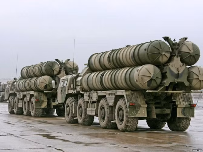 Hệ thống phòng thủ tên lửa S-300. Hệ thống phòng thủ tên lửa S-300.