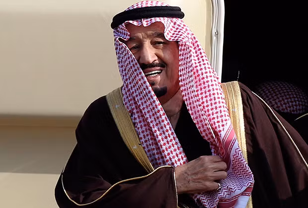 Hoàng tử Salma vừa trở thành Vua Ả Rập Saudi sau khi người tiền nhiệm qua đời. Hoàng tử Salma vừa trở thành Vua Ả Rập Saudi sau khi người tiền nhiệm qua đời.