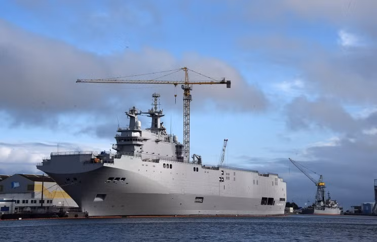 Tàu Mistral. Tàu Mistral.