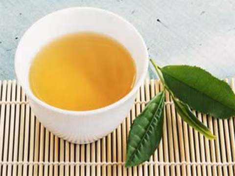 Trà xanh – Ngừa sâu răng, khử hôi miệng: Rất nhiều nghiên cứu đã cho thấy khả năng chống oxy hóa của trà xanh tương đối mạnh, có thể phòng chống được rất nhiều bệnh ung thư. Ngay cả uống trà xanh cũng rất tốt cho việc bảo vệ răng, giúp răng khỏe mạnh. Trà xanh – Ngừa sâu răng, khử hôi miệng: Rất nhiều nghiên cứu đã cho thấy khả năng chống oxy hóa của trà xanh tương đối mạnh, có thể phòng chống được rất nhiều bệnh ung thư. Ngay cả uống trà xanh cũng rất tốt cho việc bảo vệ răng, giúp răng khỏe mạnh.