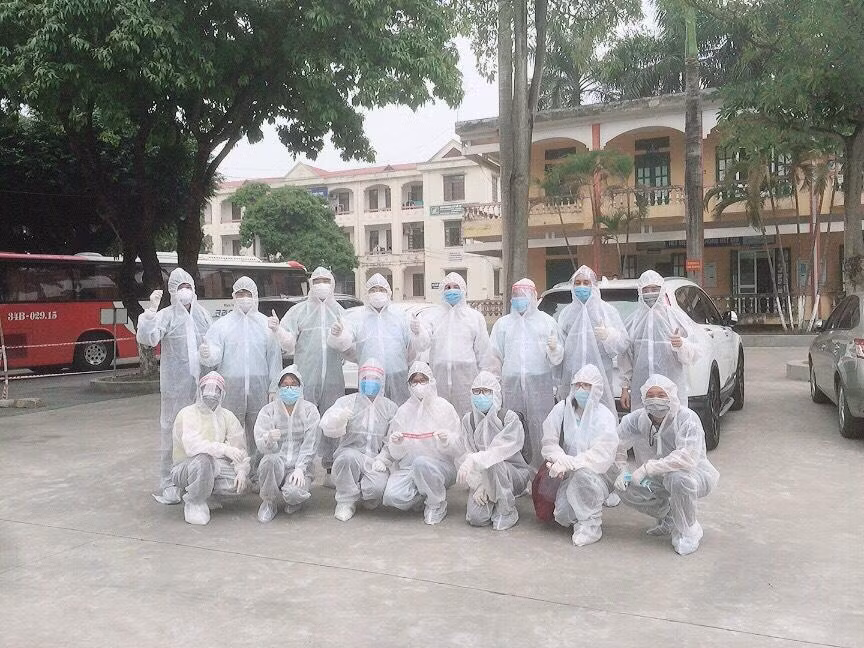Đội ngũ nhà khoa học của trường nơi tuyến đầu chống dịch. Đội ngũ nhà khoa học của trường nơi tuyến đầu chống dịch.