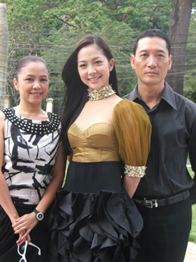 Linh Nga có vẻ như là một 'bản sao' của mẹ ( diễn viên múa Vương Linh)