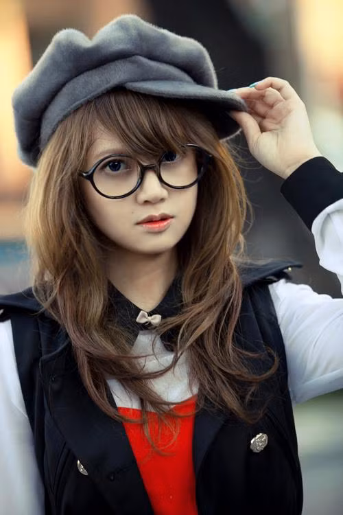 Gương mặt đậm chất trẻ thơ, mang vẻ đẹp vừa hiện đại, vừa ngọt ngào dễ thương, Macy Pine có lợi thế trong việc tạo ra style thời trang độc đáo cho mình.
