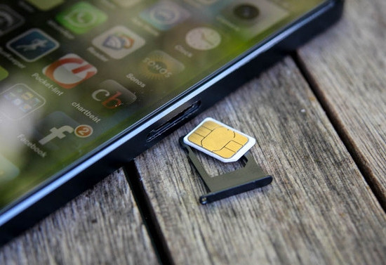 iPhone 5 sử dụng chuẩn Sim nhỏ gọn.