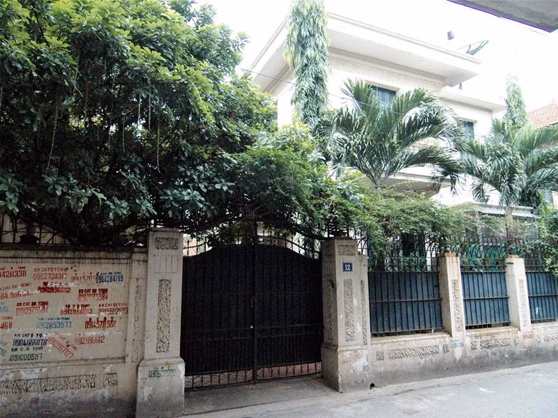 Ngôi biệt thự ông Hoàng Văn Nghiên được thuê nhiều năm sau khi nghỉ hưu với mức giá "bèo", chưa tới 500 nghìn đồng/tháng.