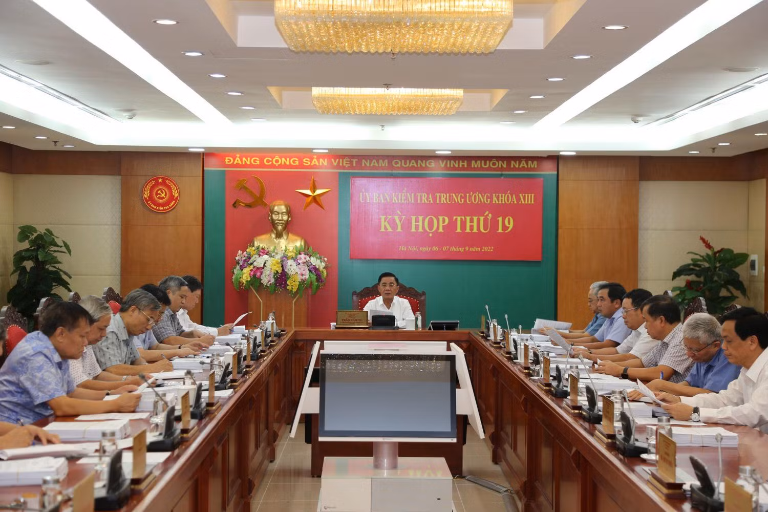 Từ ngày 06 đến ngày 08/9/2022, tại Hà Nội, Ủy ban Kiểm tra Trung ương đã họp Kỳ thứ 19.