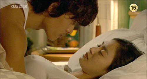 Kim Tae Hee - ngôi sao sở hữu vẻ đẹp nữ thần sẵn sàng "hi sinh vì nghệ thuật".